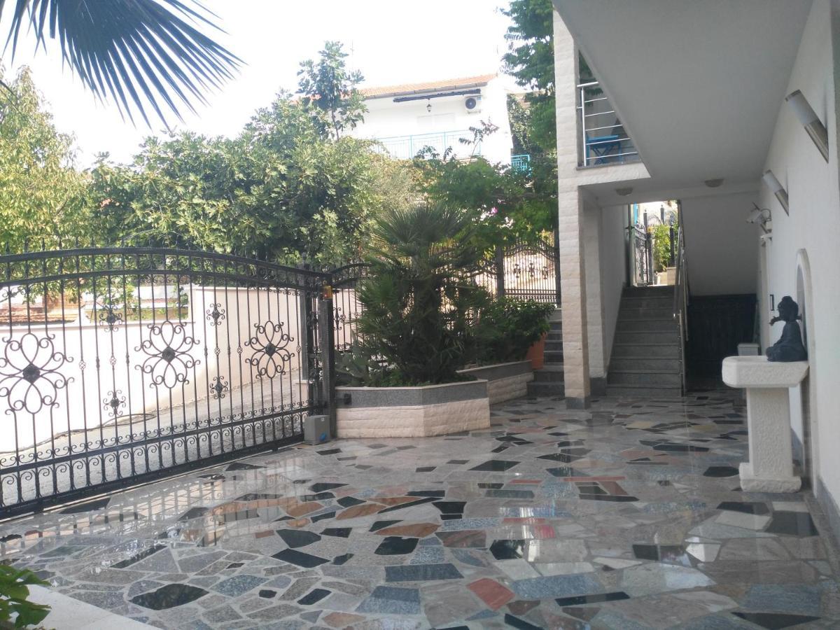 Villa Mira Trogir Exterior foto